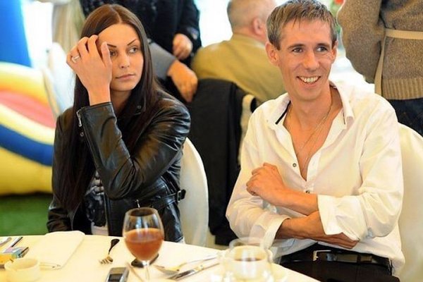 Алексей Панин опубликовал интимные фото со своей бывшей женой