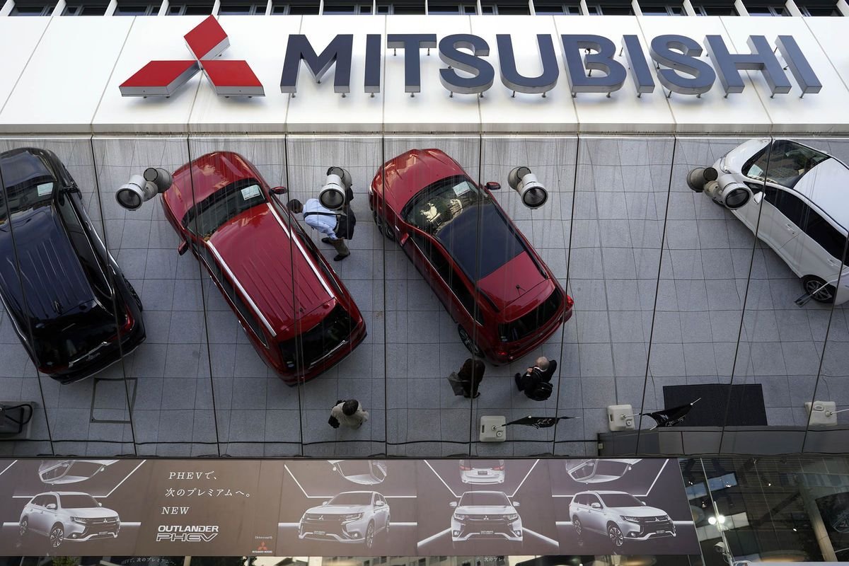 Компания mitsubishi. Концерн в Японии Мицубиси. Завод Митсубиси в Японии. Mitsubishi фирма. Корпорация Мицубиси.