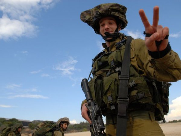 Израильский солдат застрелил палестинца с ножом&#8205;