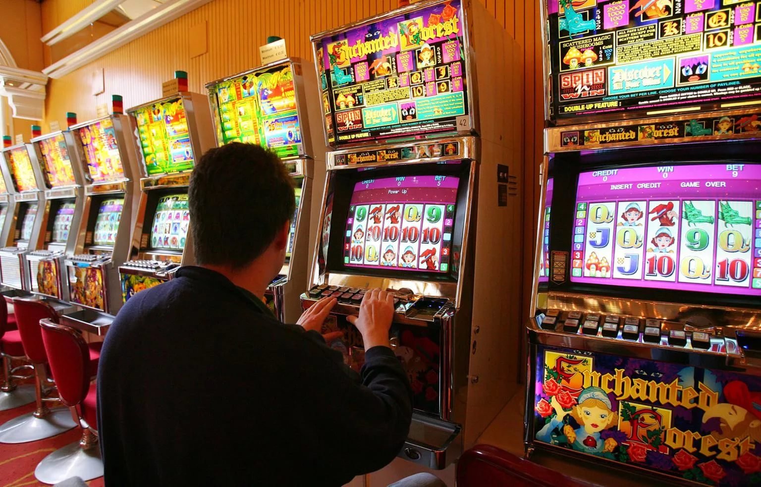 Все игровые автоматы с 2000 года казино не онлайн