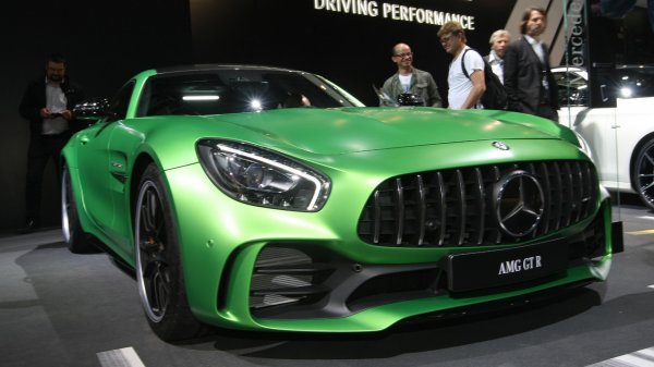 Новый спорткар Mercedes-AMG GT R доберется до рынка США летом