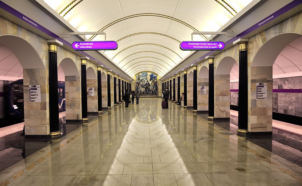 Адмиралтейская станция метро на