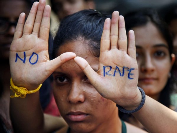 В Индии девушка отрезала гениталии своему насильнику