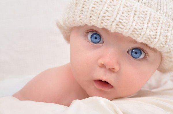 Ученые рассказали, почему у детей глаза больше, чем у взрослых
