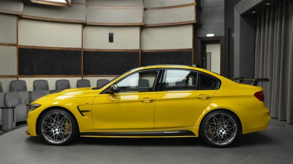Представлен уникальный желтый BMW M3 для клиентов из ОАЭ