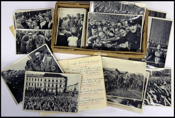В Сети обнародована секретная коллекция снимков Адольфа Гитлера