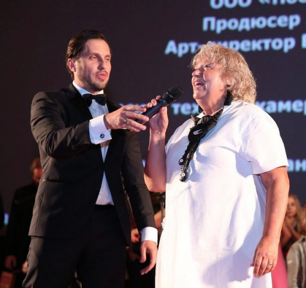 Александр Ревва подарил матери роль в своём первом фильме