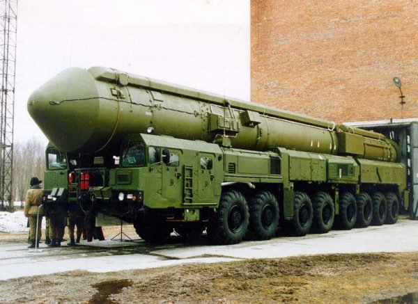 Россия протестировала баллистическую ракету "Тополь"