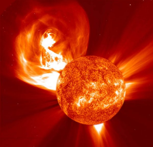 Солнце уничтожит планету Земля через 30 лет: Радиация убьет все живое на нашей планете