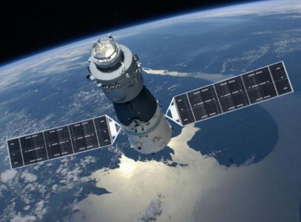Китайская космическая станция бесконтрольно падает на Землю: Ученые не в состоянии определить, на какую территорию придется область крушения установки