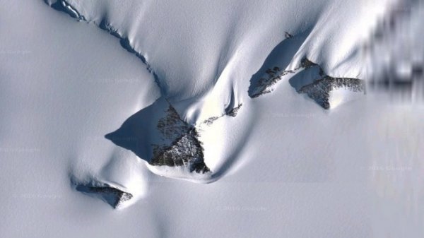 В Антарктиде найдена база НЛО: Что скрывают льды континента?