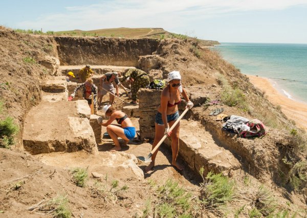 В Крыму археологи нашли усадьбы времён Римской империи