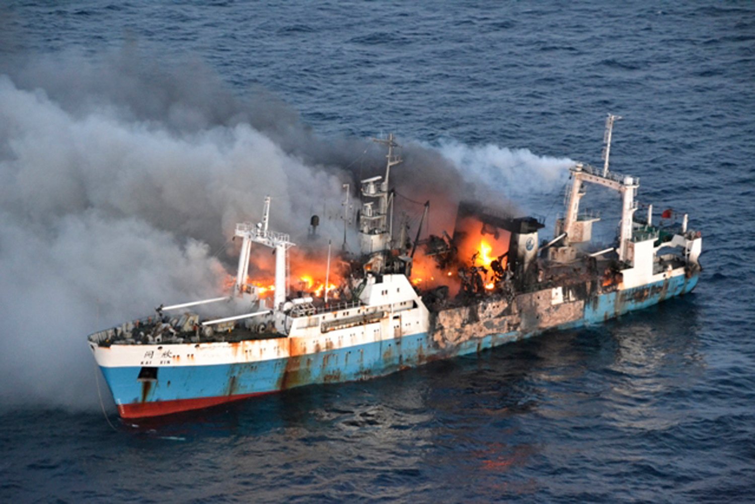 Крушения пароходов. Корабль БАТМ. Катастрофы на водном транспорте. Пожар на корабле. Пожары на морских судах.