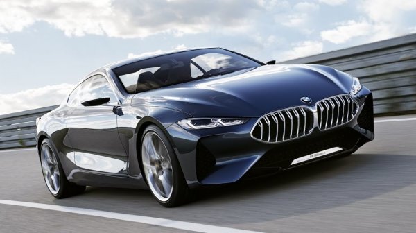 Кабриолет BMW M8 «засветился» на шпионских фото