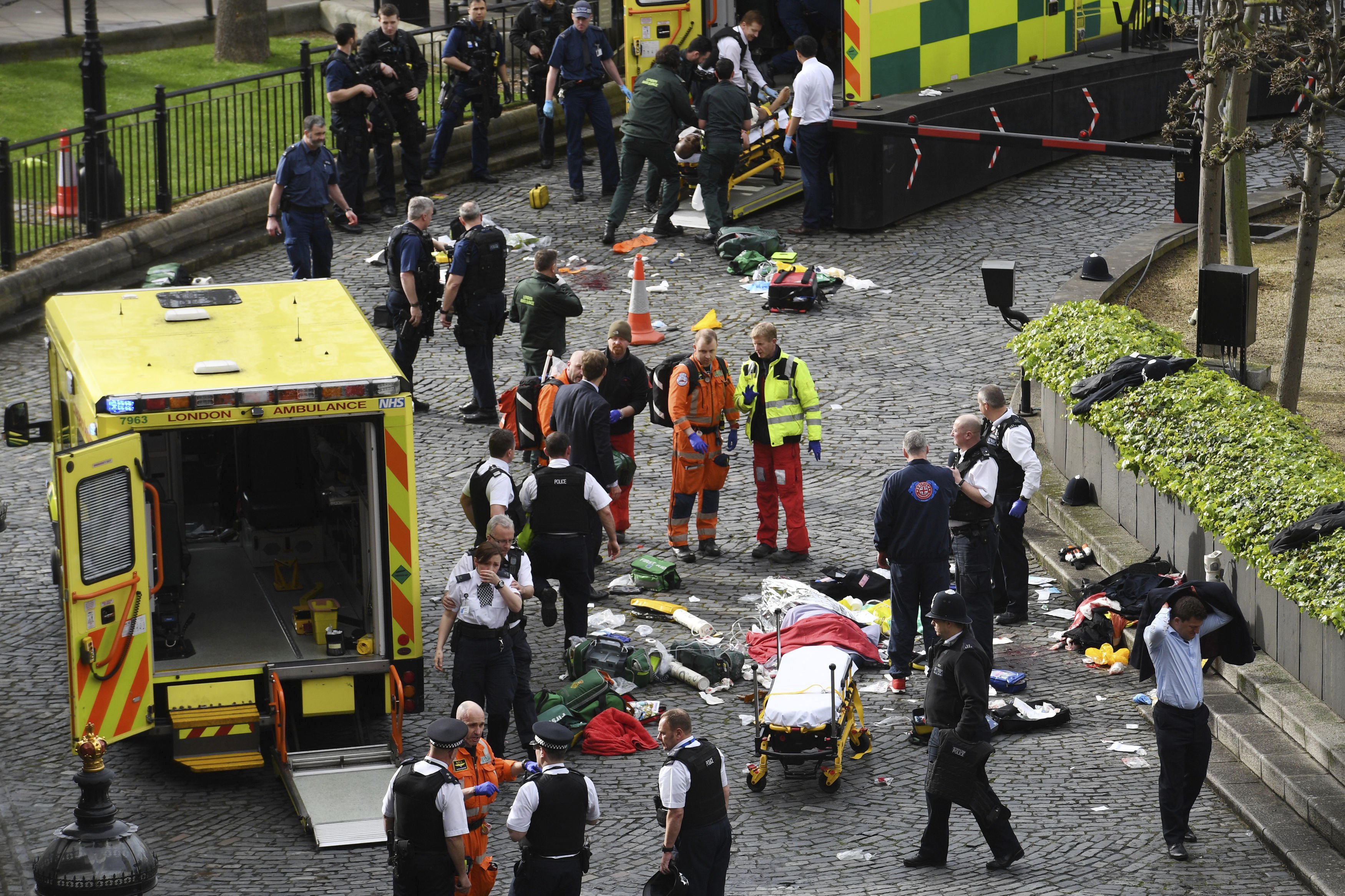 Фото после теракта. Теракт на Вестминстерском мосту в Лондоне (2017). Теракт в Лондоне (2017, июнь).