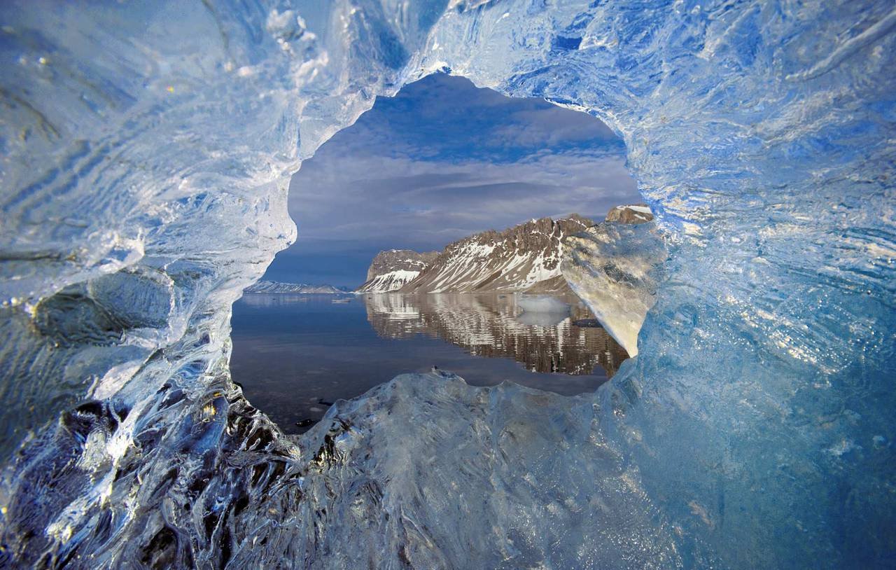 Ученые обнаружили рекордное количество пластика во льдах Арктики