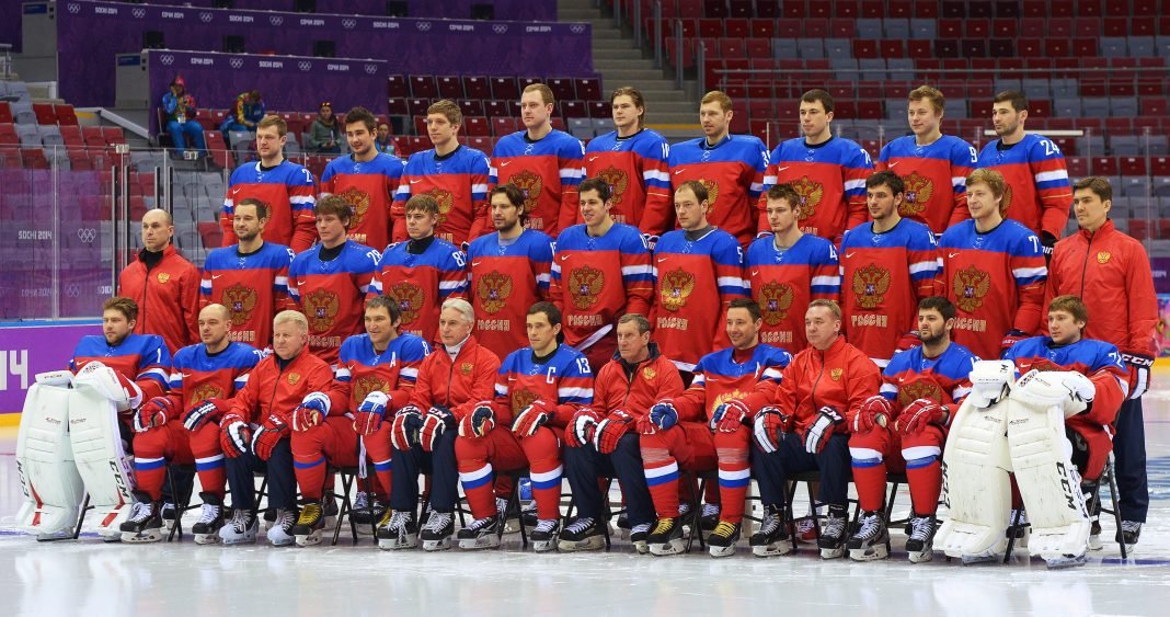 Сборная России по хоккею проиграла четвертую игру в Евротуре