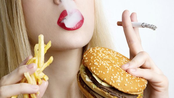 Ученые доказали, что курение приводит к ожирению, а не потере веса
