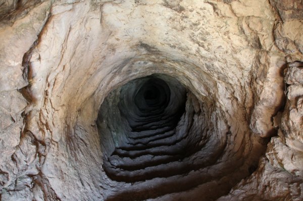 Экстремалы из РФ установили рекорд в самой глубокой пещере мира