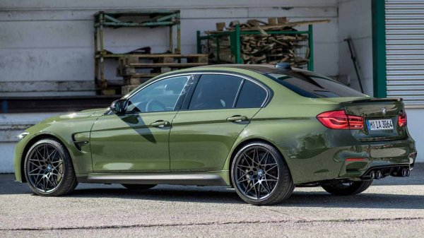 BMW Individual представила "оливковый" M3 в оттенке Urban Green