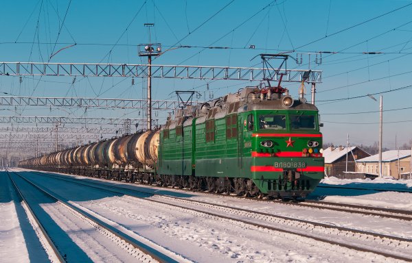 В Сети появилось видео столкновения трактора с поездом в Перми