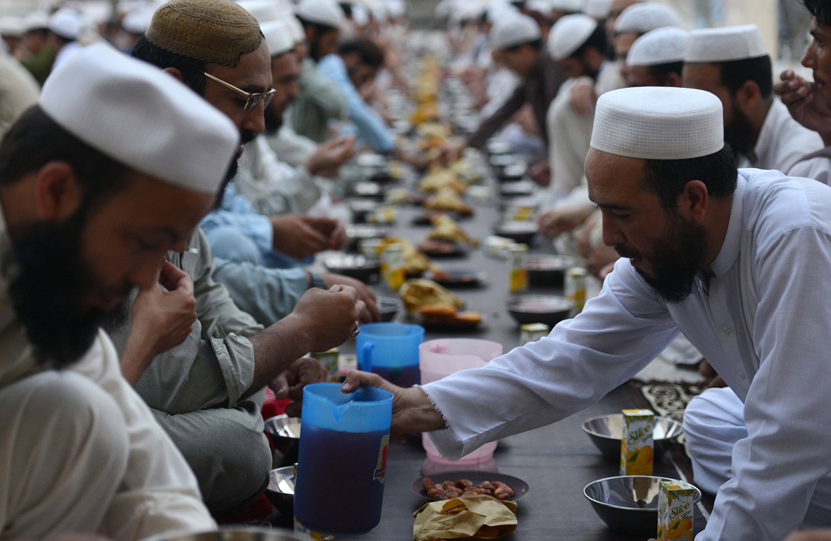 Во сколько сегодня едят мусульмане