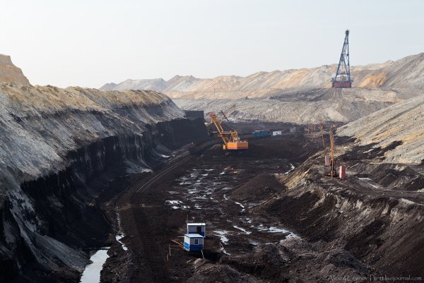В Забайкальском крае горит угольный разрез