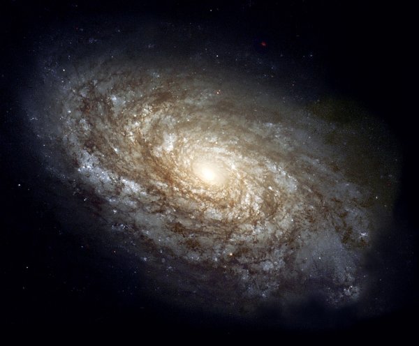 «Хаббл» сделал снимки самого далекого скопления галактик