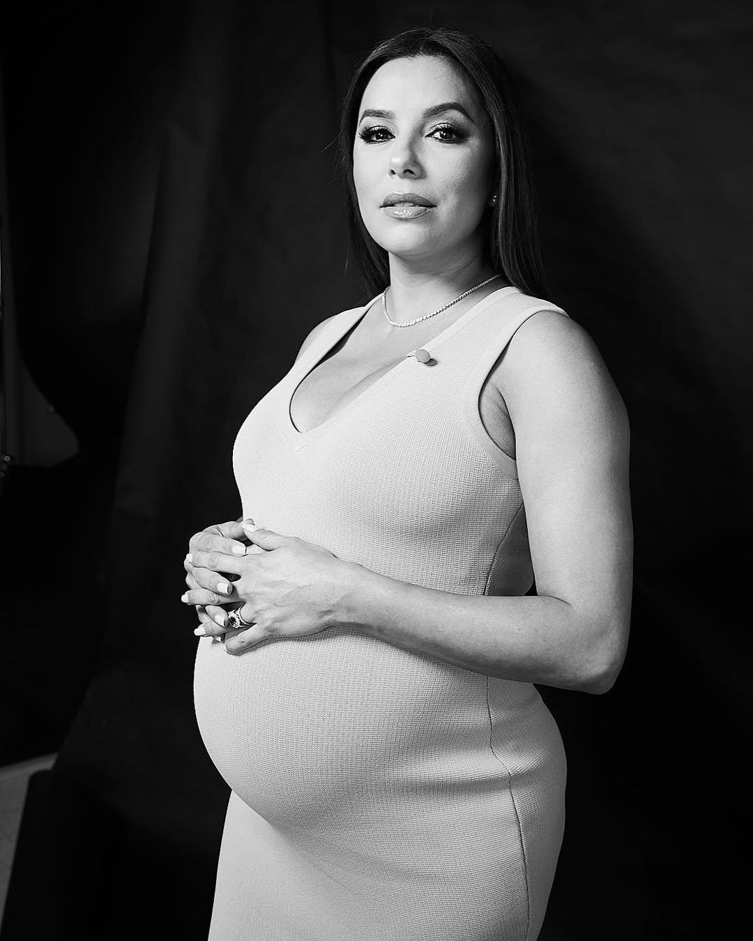 Ева Лонгория призналась, что последние недели беременности даются ей нелегк...