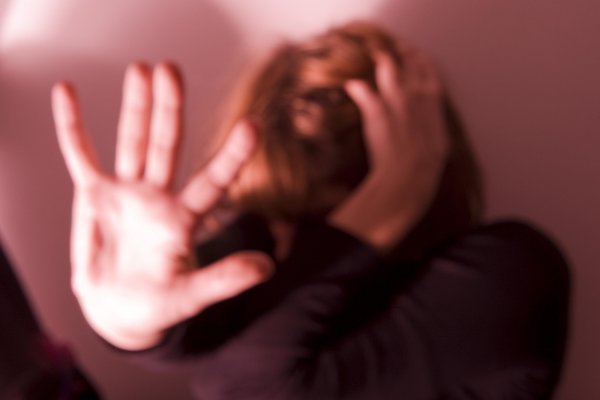 Изнасиловали и привязали к авто: В Алтае жестоко расправились с несовершеннолетней