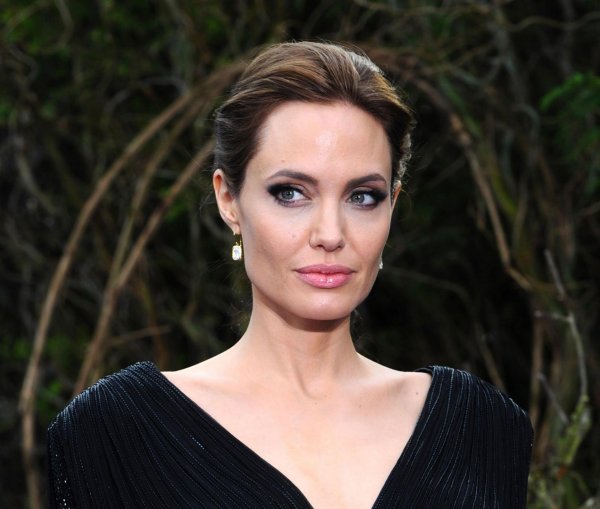 «Костлявая женщина нездорового вида»: Лена Миро публично опозорила Анджелину Джоли