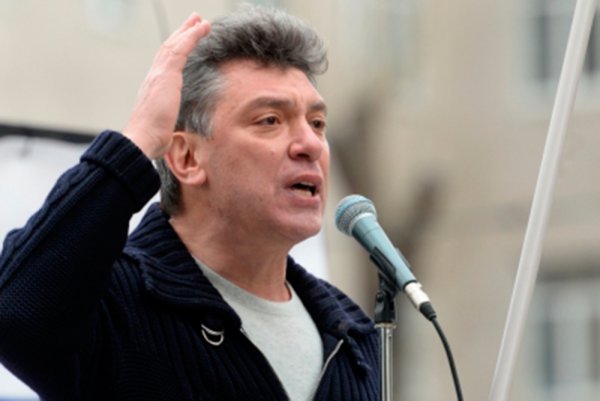 Любовница Немцова обзавелась недвижимостью и стала психологом после его смерти