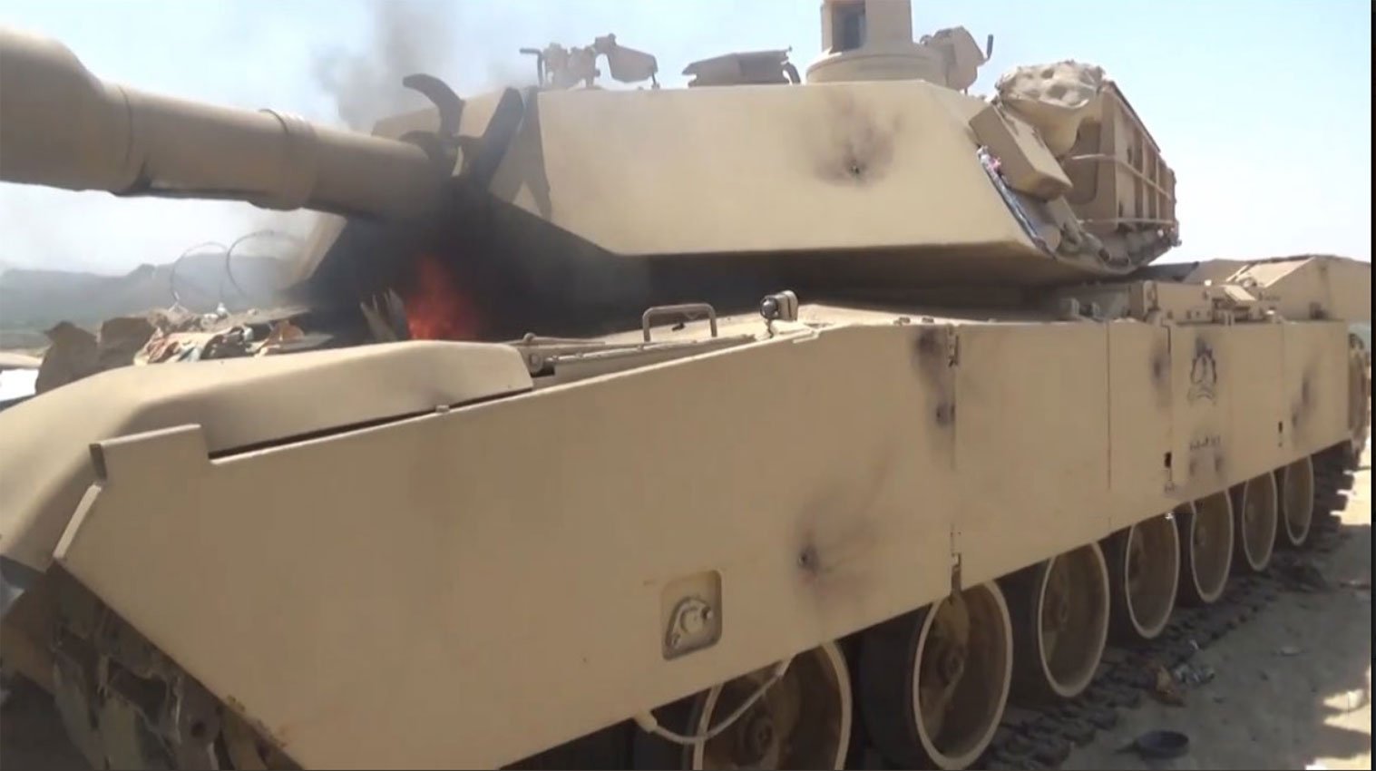 Видео поражения абрамса. M1 Abrams в Йемене. Танк m1a2 "Абрамс" подбили. M1 Абрамс экипаж.