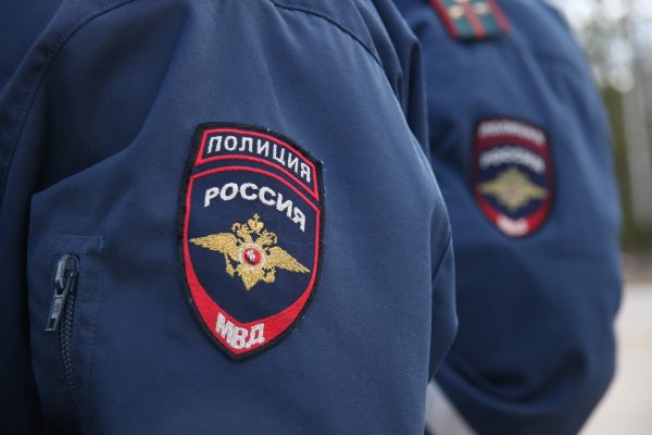В Томской области полиция подняла с обрыва трактор с телами двух мужчин