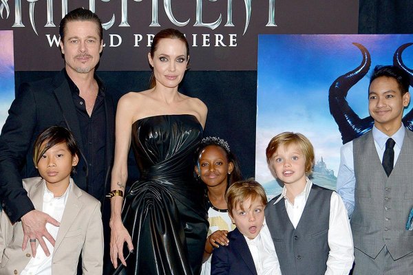 Анджелина Джоли считает, что её дети превращаются в Брэда Питта