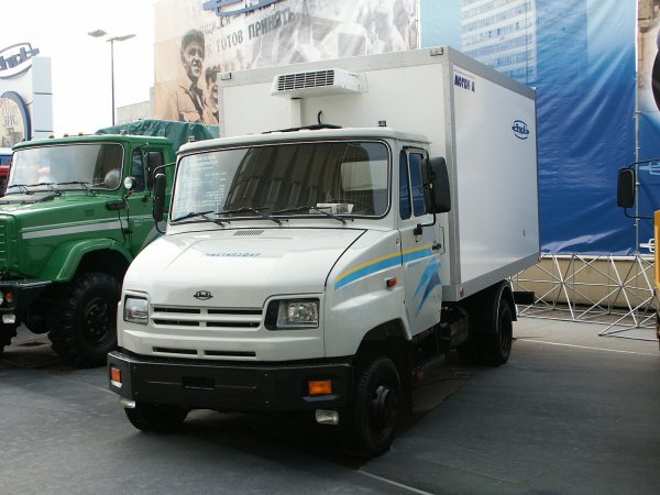 Старые новые «Бычки»: ЗИЛ распродает грузовики ЗИЛ-5301 без пробега