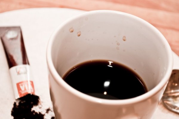«Его вообще пить нельзя»: Эксперты рассказали о последствиях употребления кофе «3 в 1»