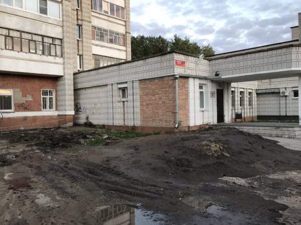 Раскопали и бросили: В Ульяновске ЖКХ оставил жителей многоэтажек без воды