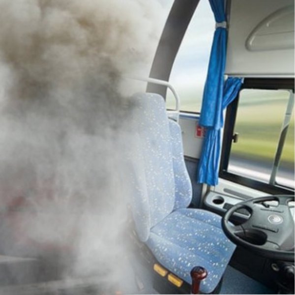 «От вашей красоты жарко»: Мосгортранс отшутился на вопрос о задымившемся автобусе
